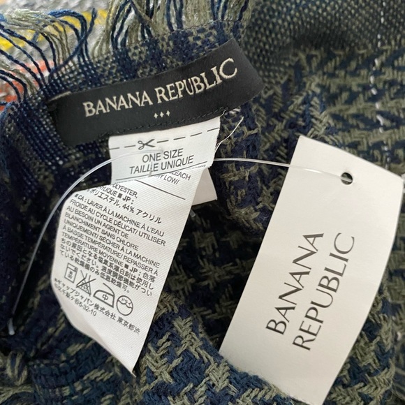 Nwt Banana Republic wrap size one size fit all - Picture 5 of 5